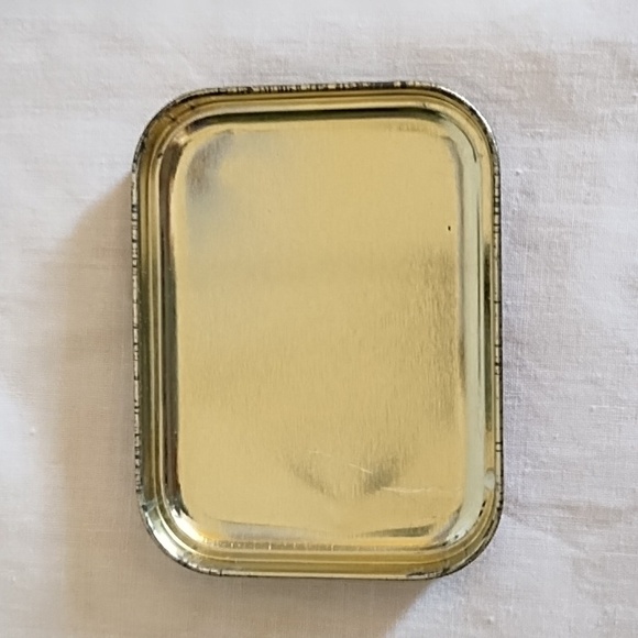 SINGER SEWING MACHINE VINTAGE TIN, EXCELLENT CONDITION - Picture 9 of 9